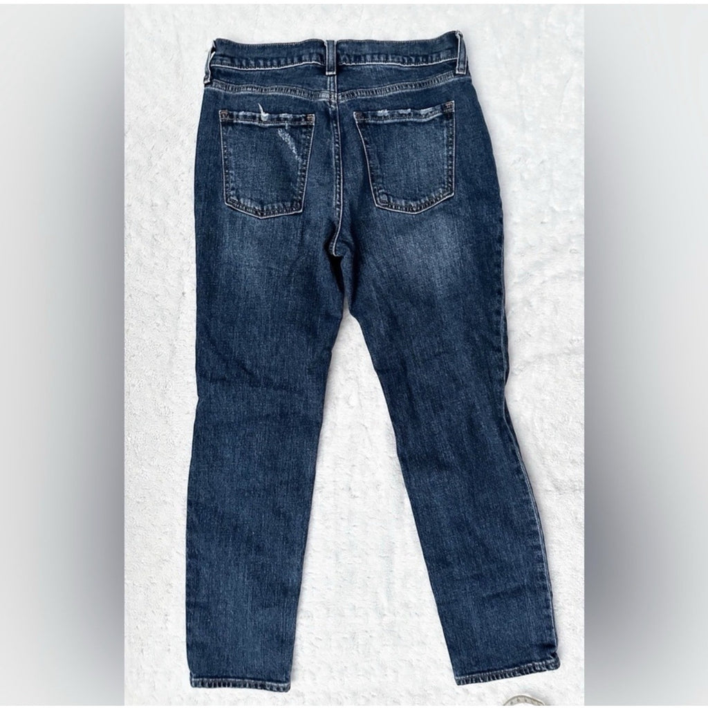 NWOT Old Navy Mr. Boyfriend Mid-Rise Distressed Jeans Women’s - Barbara 8