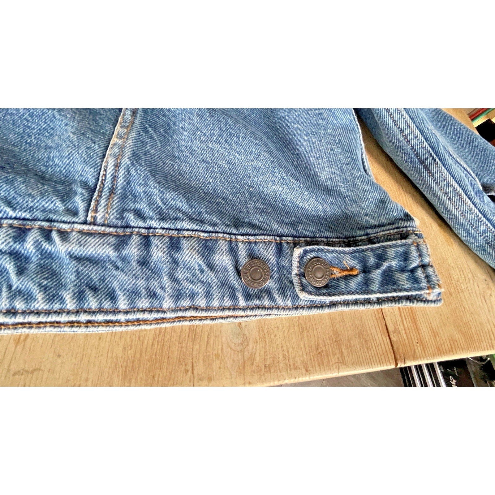 Levi's Premium Trucker Jacket Women’s 1X Blue Denim Sherpa Lined Faux Fur Warm