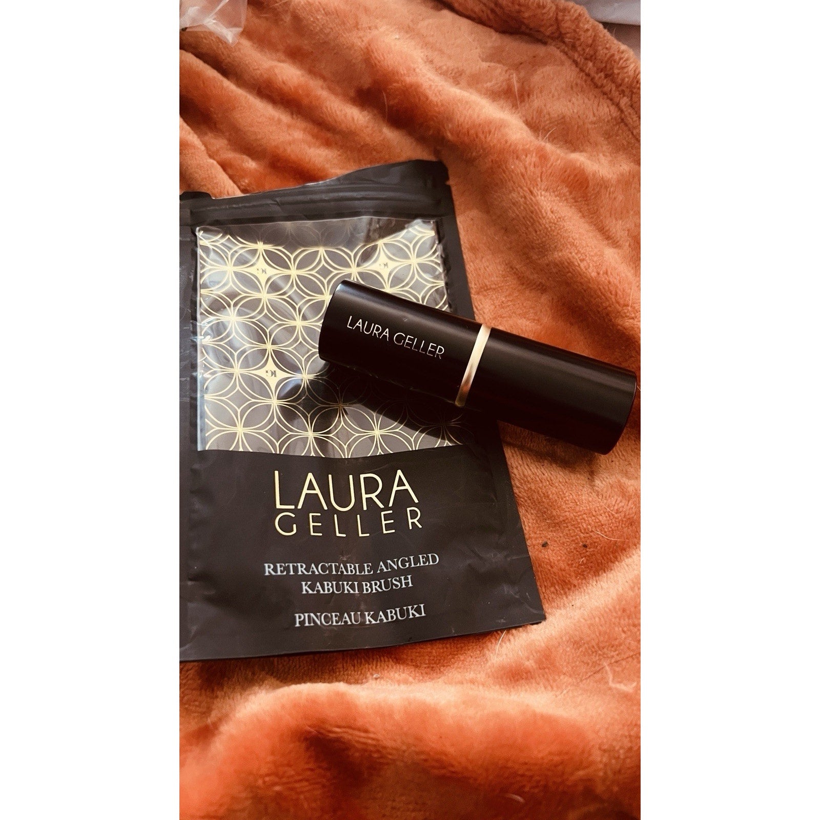 Laura Geller Retractable Kabuki Brush